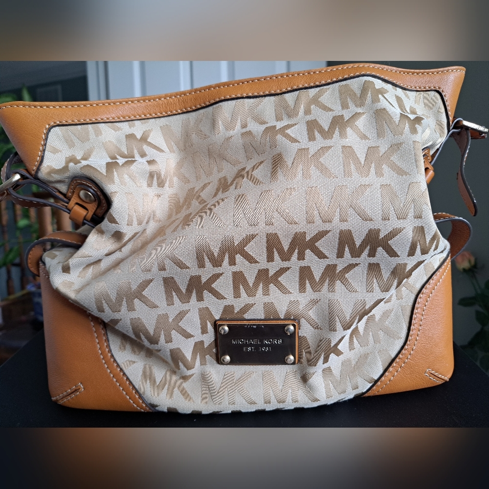Michael Kor large tote bag